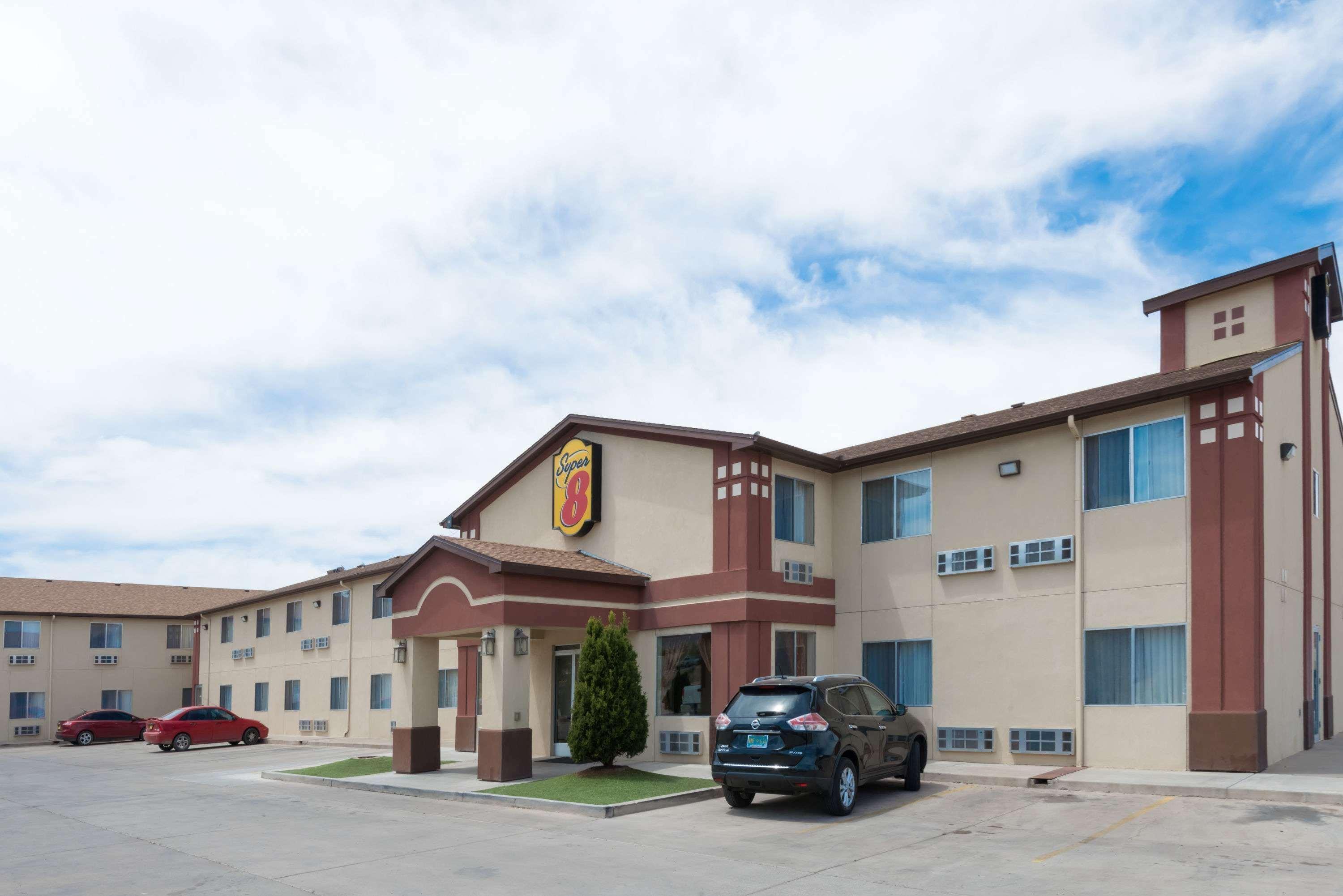 Super 8 By Wyndham Bernalillo Hotel Exterior photo