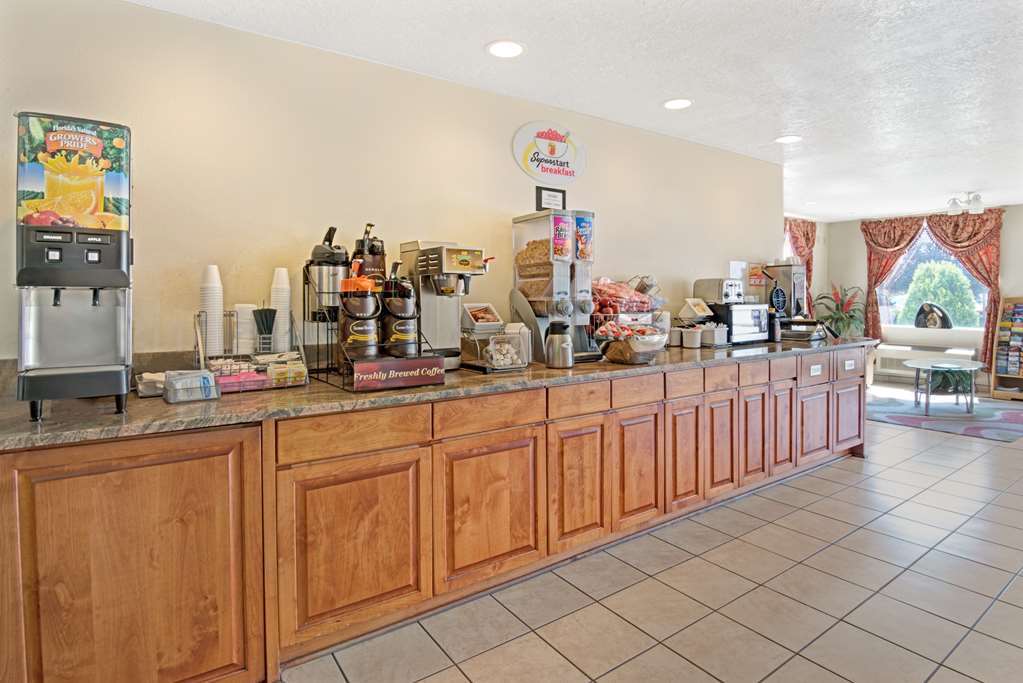 Super 8 By Wyndham Bernalillo Hotel Facilities photo