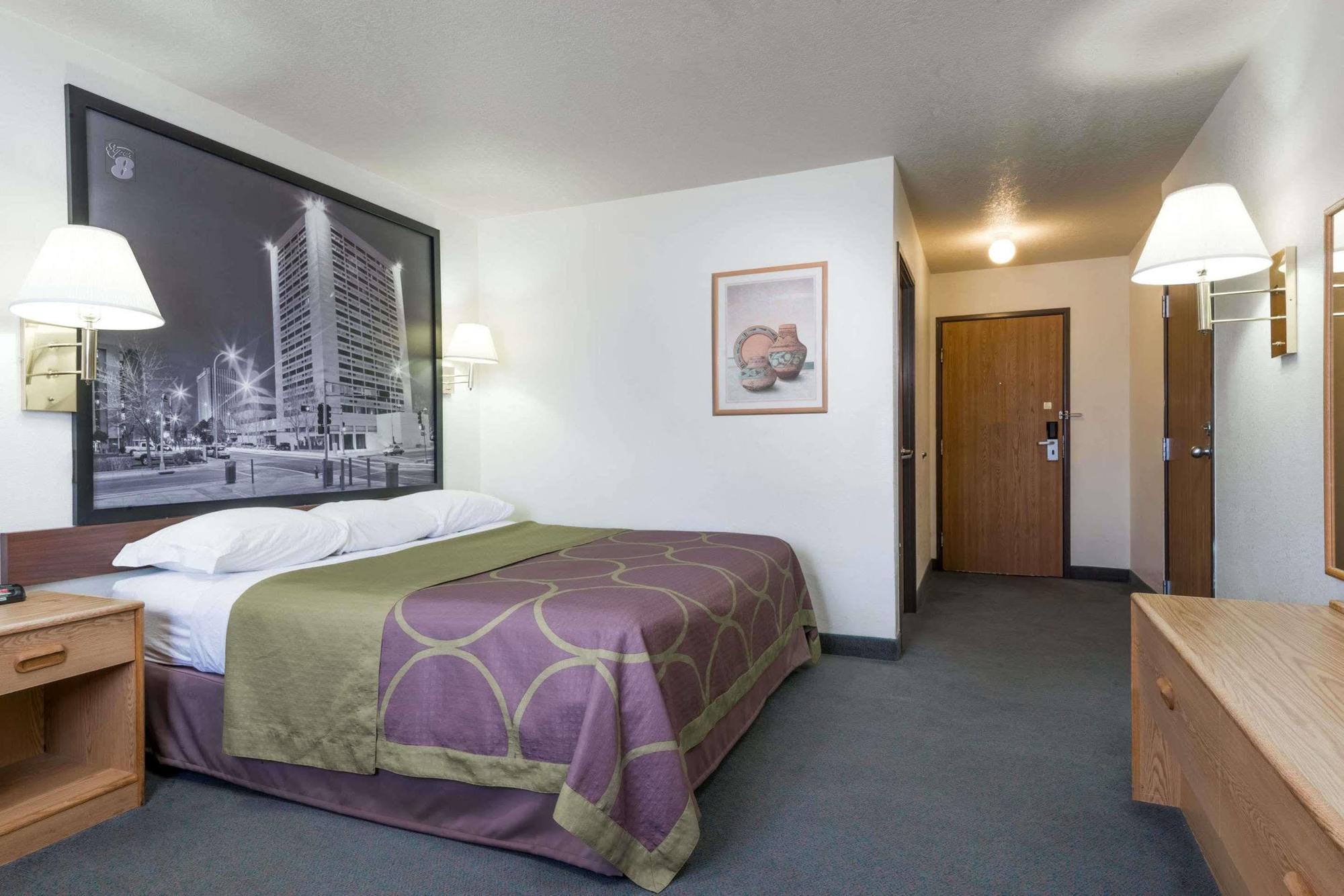Super 8 By Wyndham Bernalillo Hotel Exterior photo